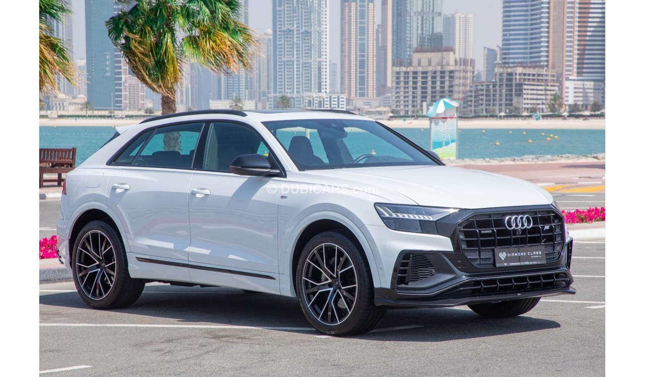 Audi Q8 55 TFSI quattro S-Line Sports & Black Gloss package Audi Q8 55 TFSI ABT  S Line Quattro Sport Panora