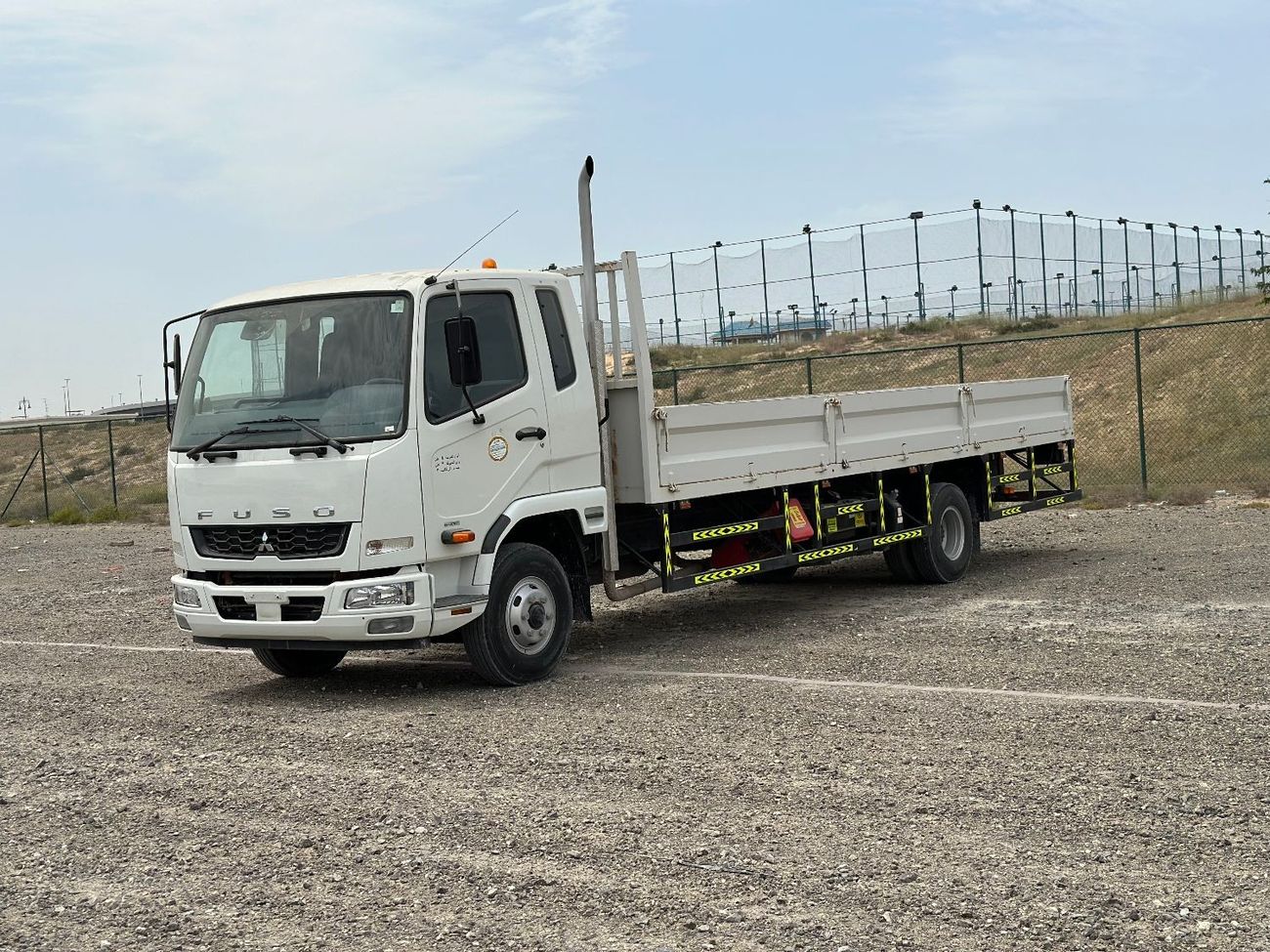 Mitsubishi Fuso Canter GCC VERY CLEAN