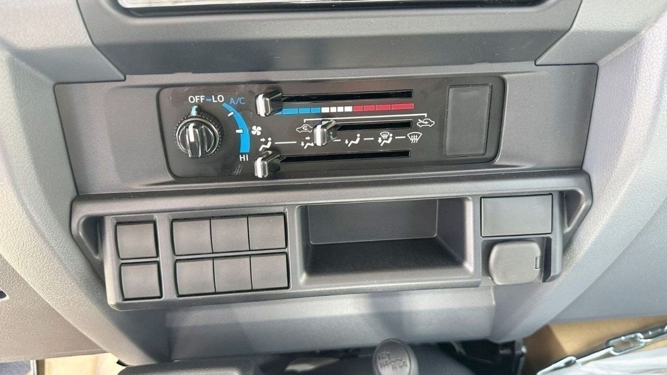 تويوتا لاند كروزر بيك آب Land Cruiser LC79 Pick up 4.2L Diesel 2024