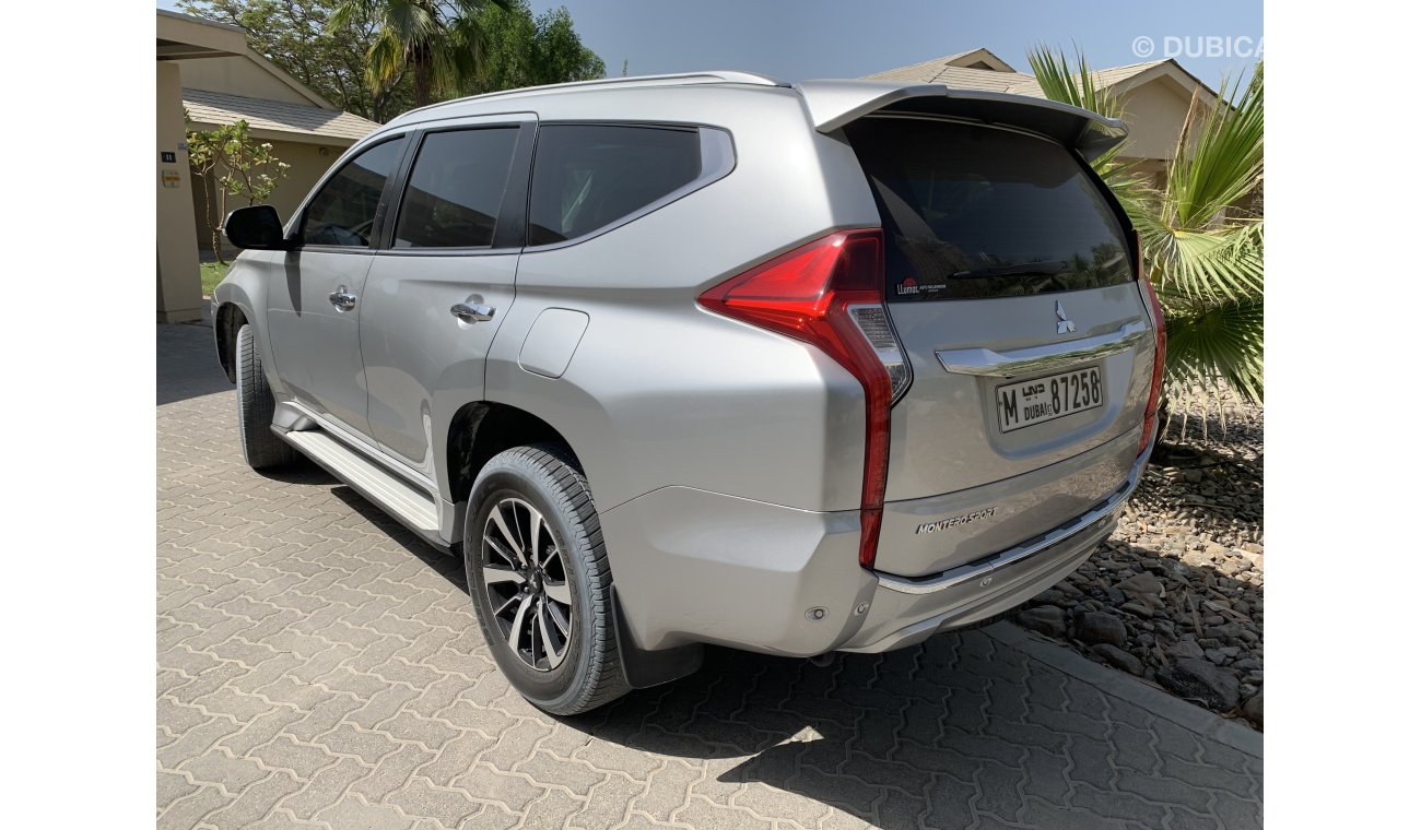 Mitsubishi Montero TOP SPEC - GLS Premium