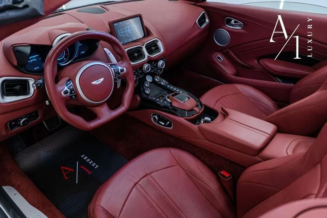 أستون مارتن فانتيج 2022 Aston Martin Vantage Roadster V8, Fully Loaded, Service Contract, GCC Spec