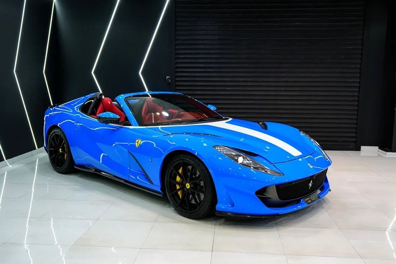 Ferrari 812 GTS Passenger Display, Carbon Exterior/Interior, Dealer Warranty + Service!!