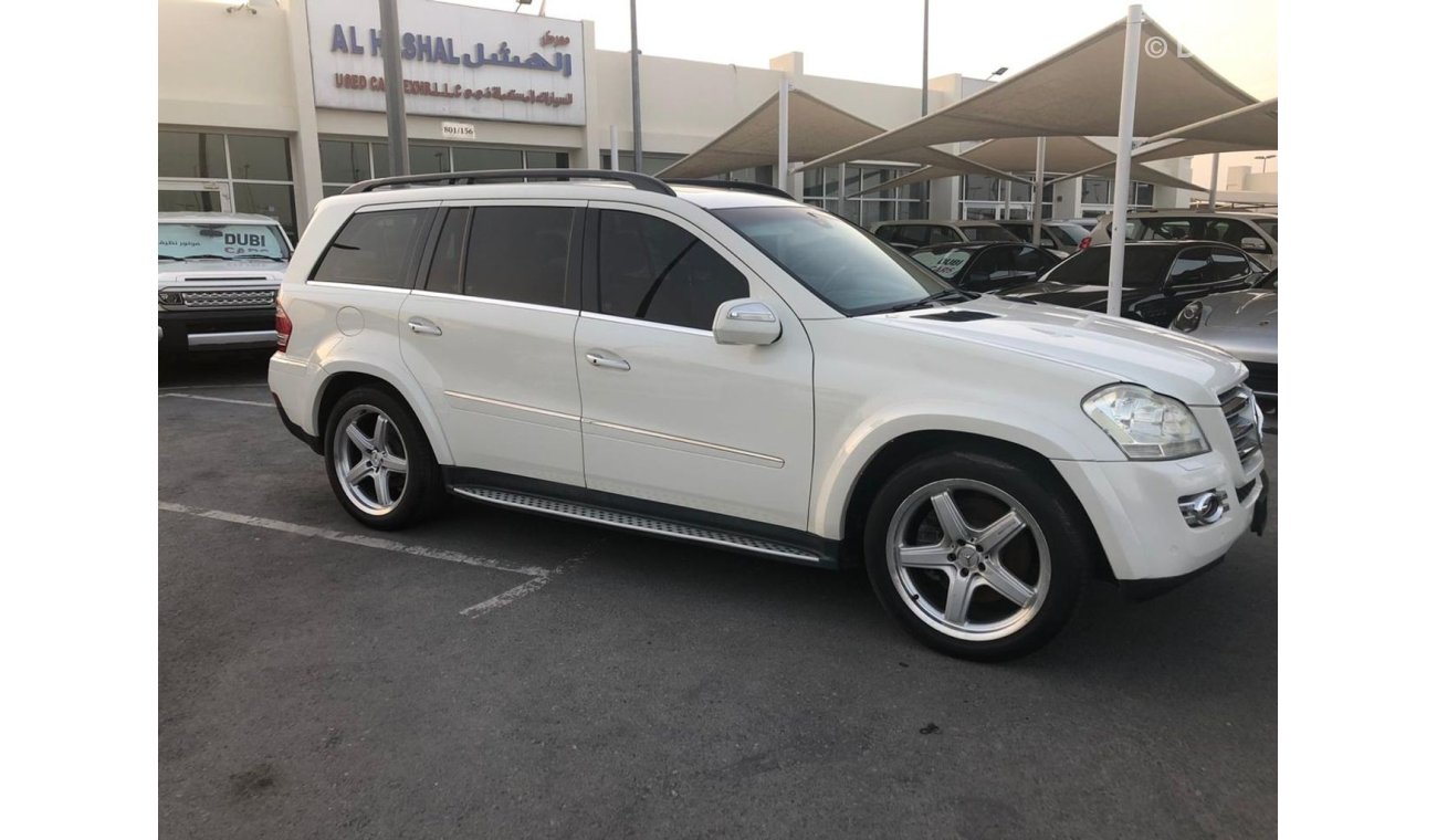 Mercedes-Benz GL 500 Mercedes Benz GL500 model 2009 car prefect condition full option low mileage excellent sound system 