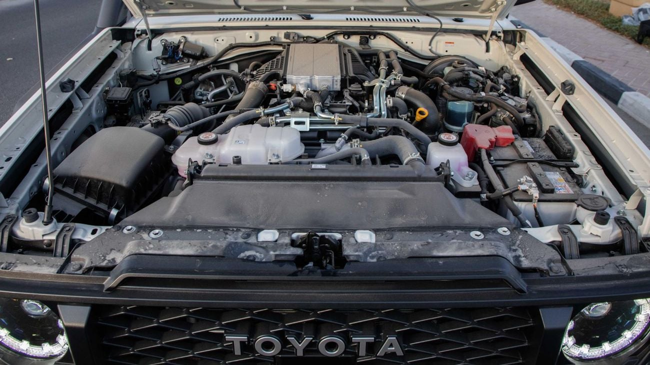 تويوتا لاند كروزر بيك آب LC79 PICKUP D/C 2.8L DIESEL A/T FULL OPTION Z1 , 2025 MODEL