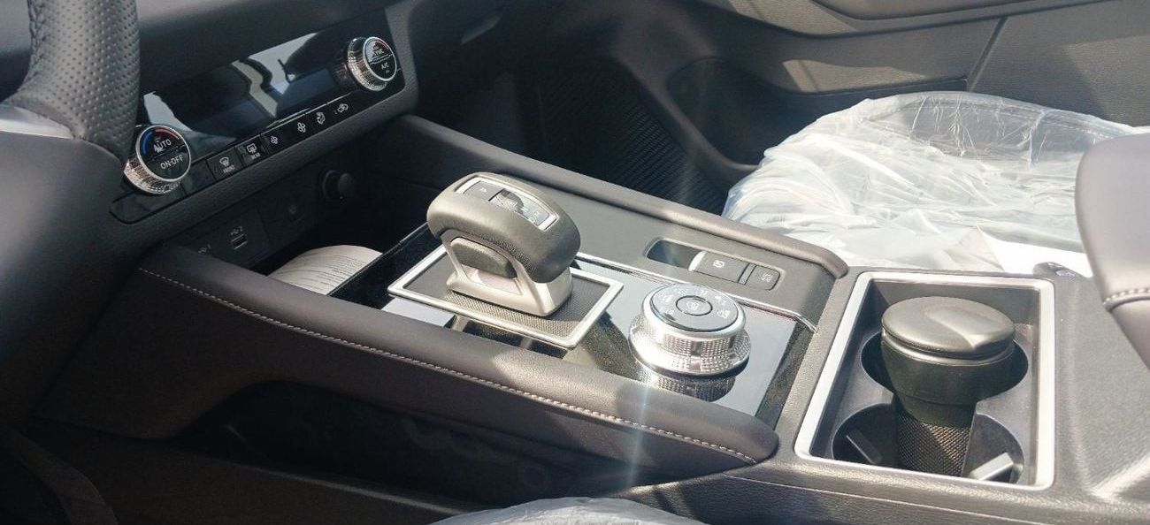 ميتسوبيشي آوتلاندر Mitsubishi Outlander H_Line 2.5L Petrol 2025YM