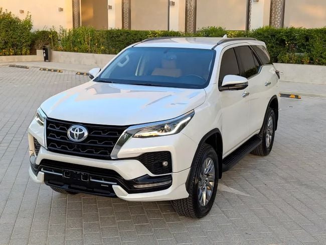Toyota Fortuner VXR, миниатюра 23