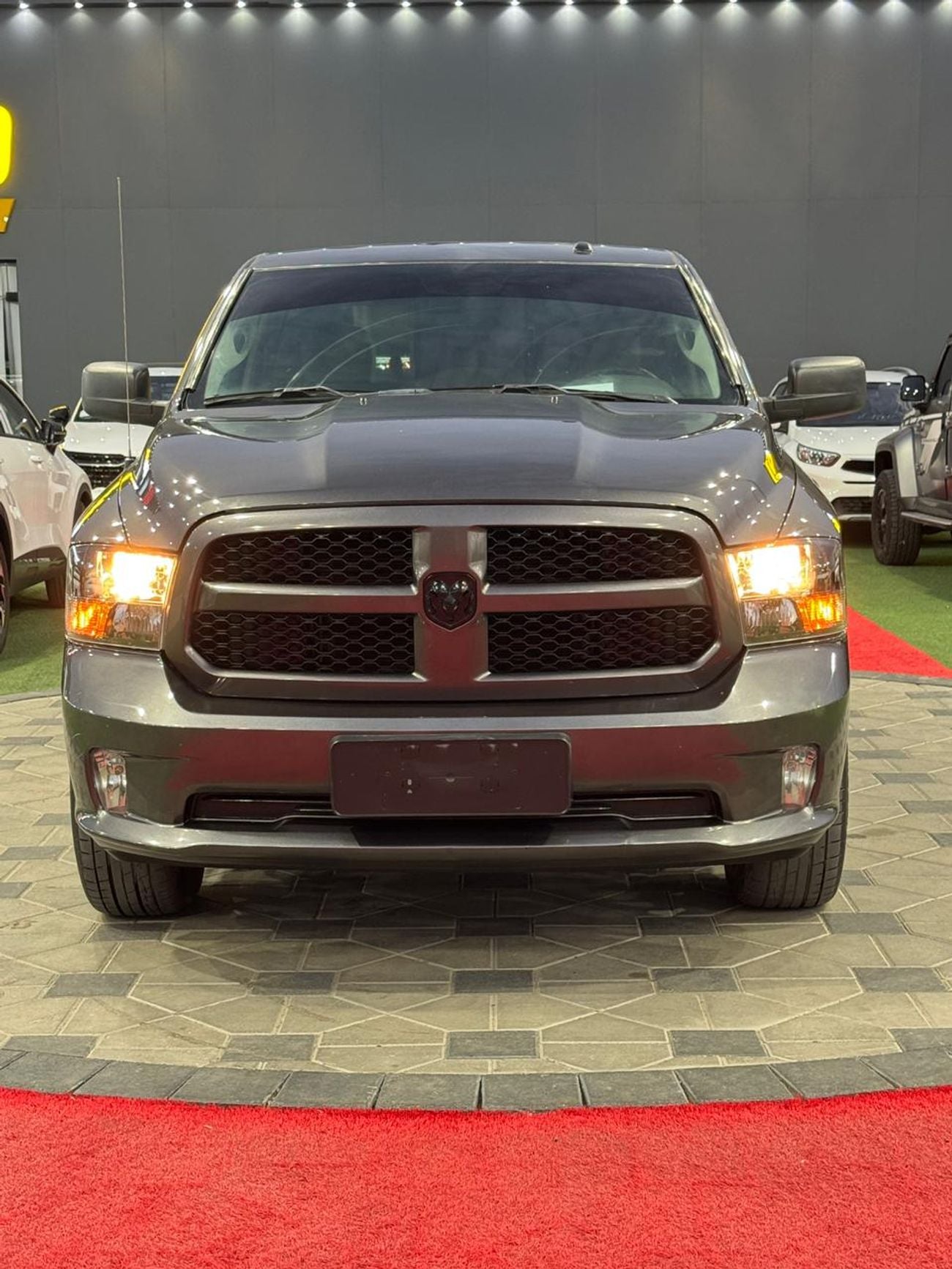 دودج رام فان