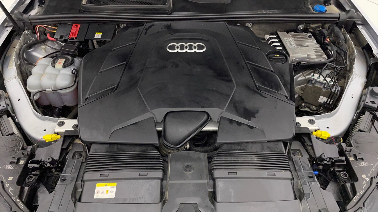 Audi Q7 55 TFSI S LINE 3 | Zero Down Payment | Home Test Drive