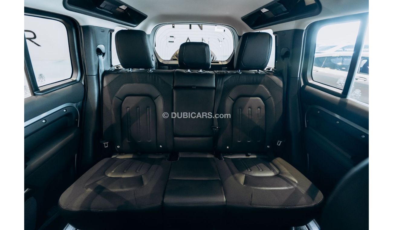 Land Rover Defender P300 110 S 2021 URBAN Defender 110 P300, 2026 Al Tayer Warranty, Full Land Rover Service History, GC