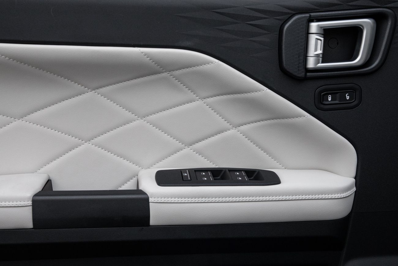 زي اكس جراندليون Grandlion | 2,840 P.M | 0% Downpayment | Spectacular Condition!