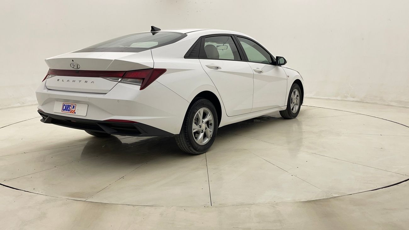 هيونداي إلانترا SMART 1.6 | بدون دفعة مقدمة | اختبار القيادة في المنزل