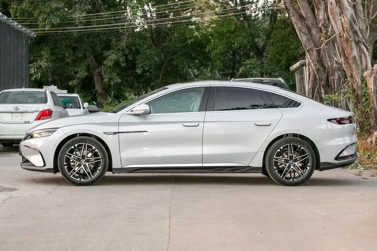 بي واي دي هان Flagship | EV Range 701 KM