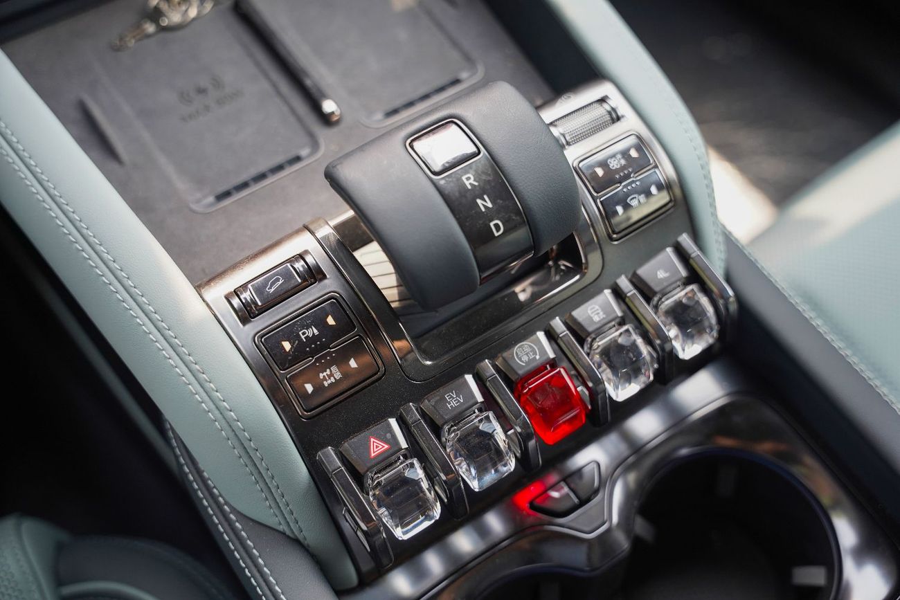 BYD Leopard 5 2025 BYD Leopard 5 Ultra Intelligent Drive Gray in Blue 0km