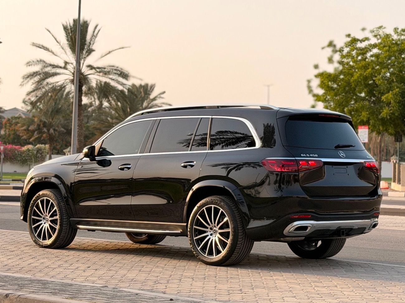مرسيدس بنز GLS 450 4MATIC