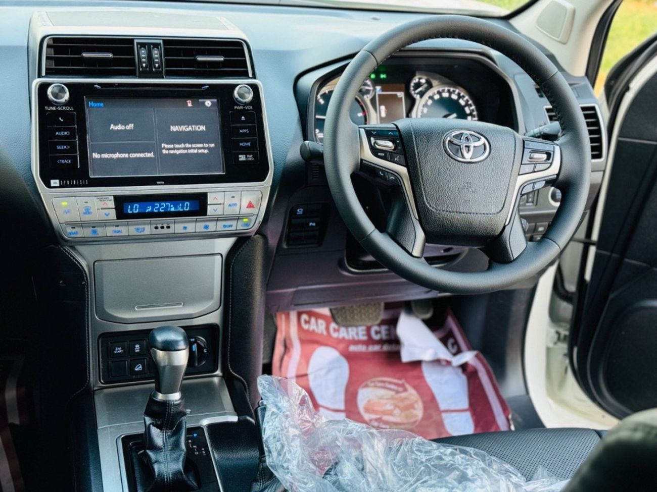 تويوتا برادو TXL limited top of the range  RHD