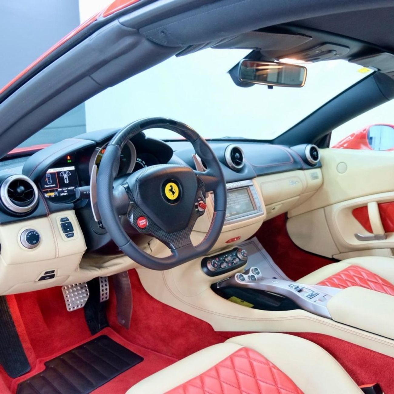 فيراري كاليفورنيا Std 4.3L (460 HP)