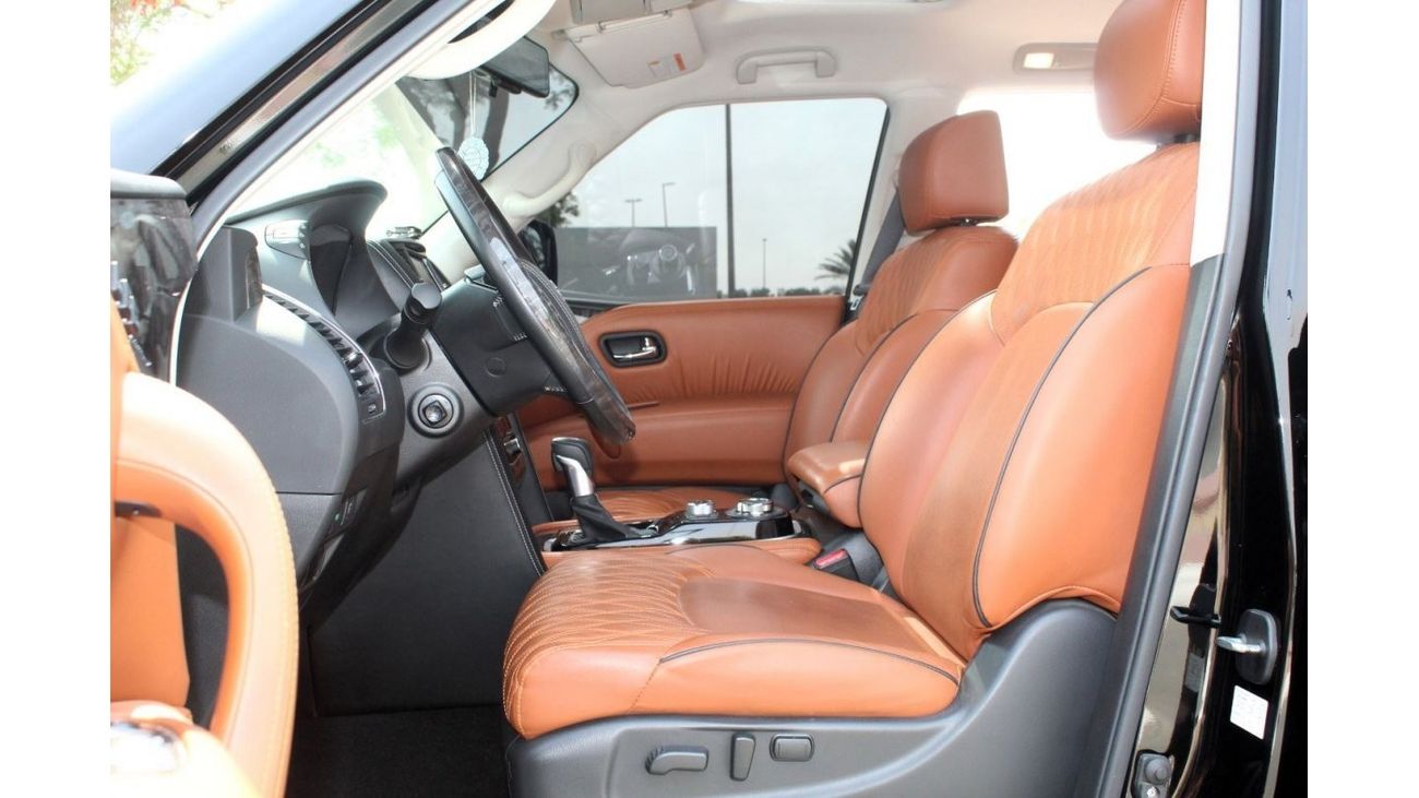 Nissan Patrol LE Platinum City GCC SPECS UNDER AGENCY  UNLIMITED KM WARRANTY