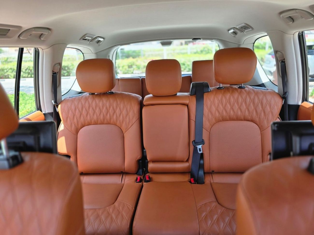 نيسان باترول LE Platinum 5.6L FULL OPTION 2022 GCC LOW MILEAGE WITH AGENCY WARRANTY & SERVICE CONTRACT IN MINT CO