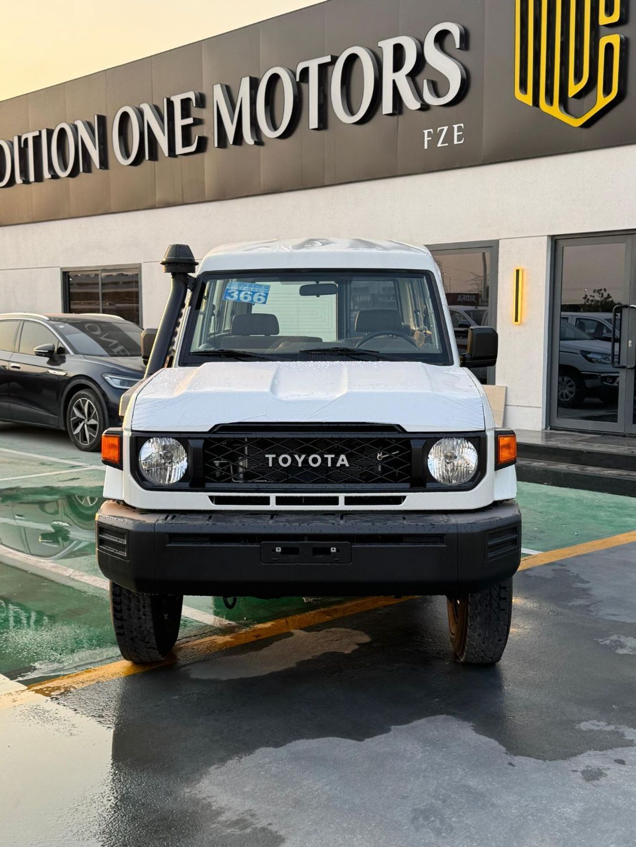 تويوتا لاند كروزر 70 Land Cruiser LC 78 - 2.8L - DIESEL - 3 DOOR - HARD TOP - 2025