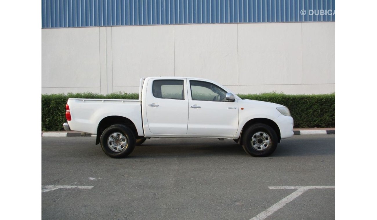 Toyota Hilux TOYOTA HILUX 2012 DIESEL 4X4 GULF SPACE