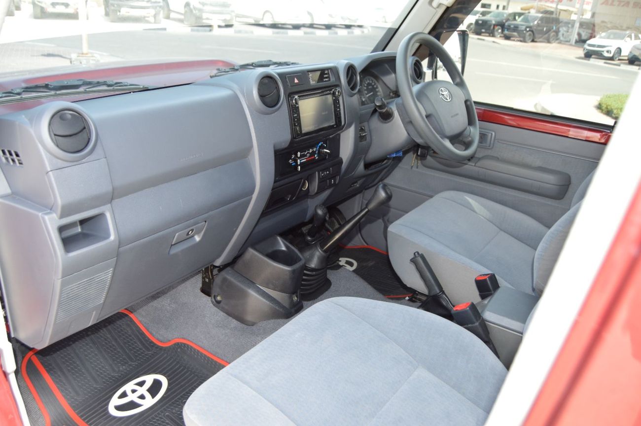 تويوتا لاند كروزر بيك آب Double cabin 4.5L, perfect inside and outside