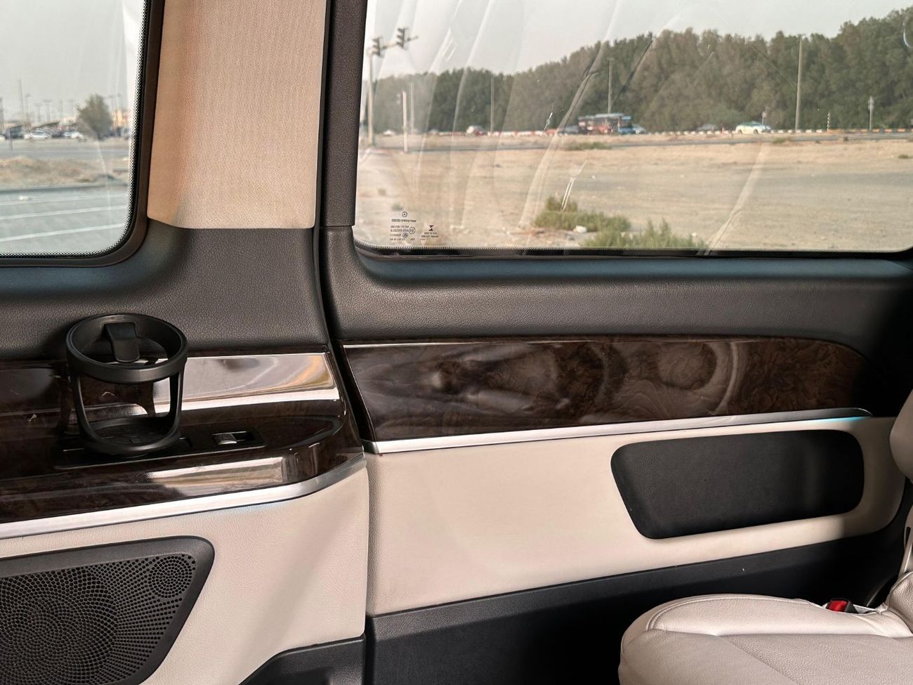 Mercedes-Benz V 250 MERCEDES V-250 2018 GCC FULL OPTION // PERFECT CONDITION