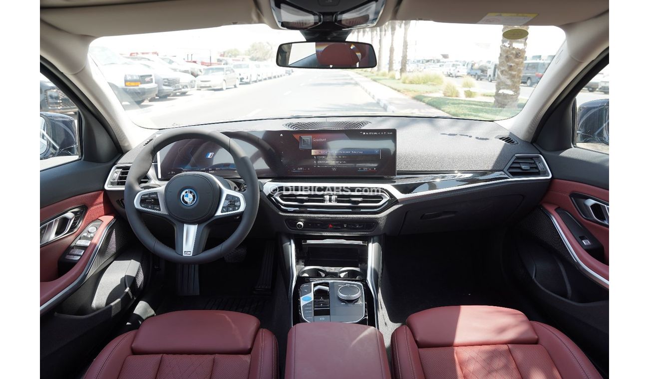 BMW i3 2023 BMW I3 E-DRIVE 35L / SEDAN / RWD / 0 KM