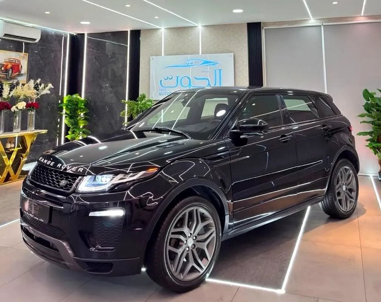 Land Rover Range Rover Evoque HSE DYNAMIC SPECIAL || TOP RANGE || GCC || GIVEN WARRANTY || UNIQUE || RED INTERIOR