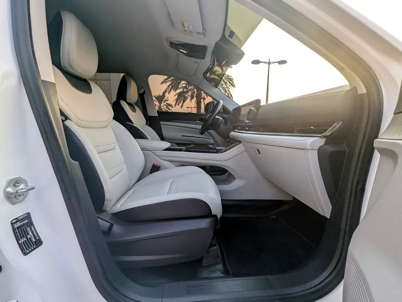 فورد تيريتوري Titanium | GCC Specs | Premium Condition Low KM Perfect Family 4 CYL SUV
