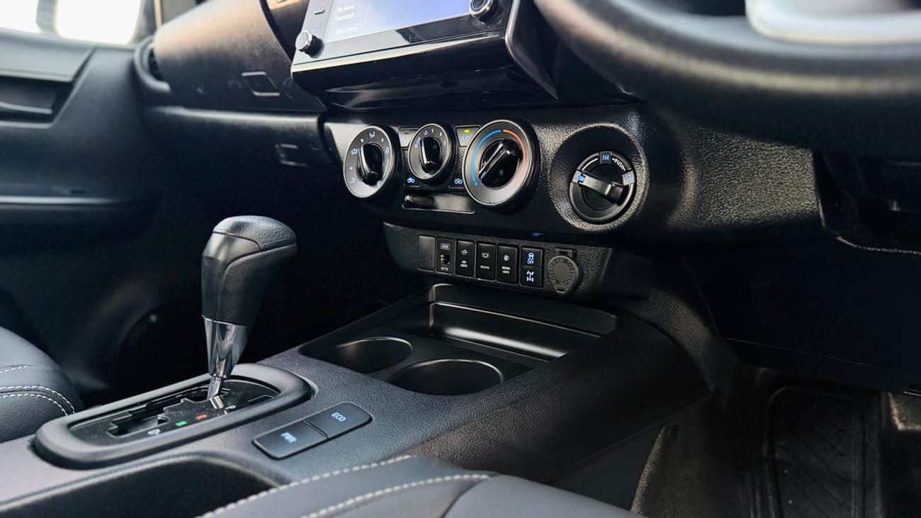 Toyota Hilux GR SPORTS SMART CAB | 2023 | RHD | 2.8L DIESEL ENGINE | AUTOMATIC TRANSMISSION | 4WD | 4X4 SPORTS BA