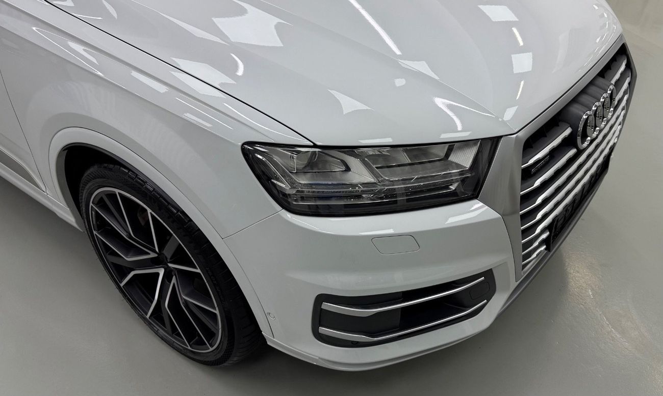 أودي Q7 45 TFSI quattro S-Line 3.0L