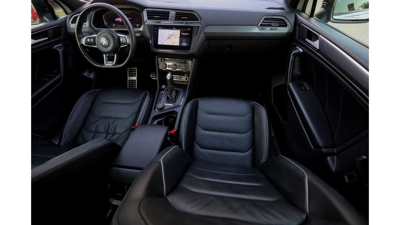 Volkswagen Tiguan Volkswagen Tiguan R-Line 2019 GCC under Warranty with Flexible Down-Payment/ Flood Free.
