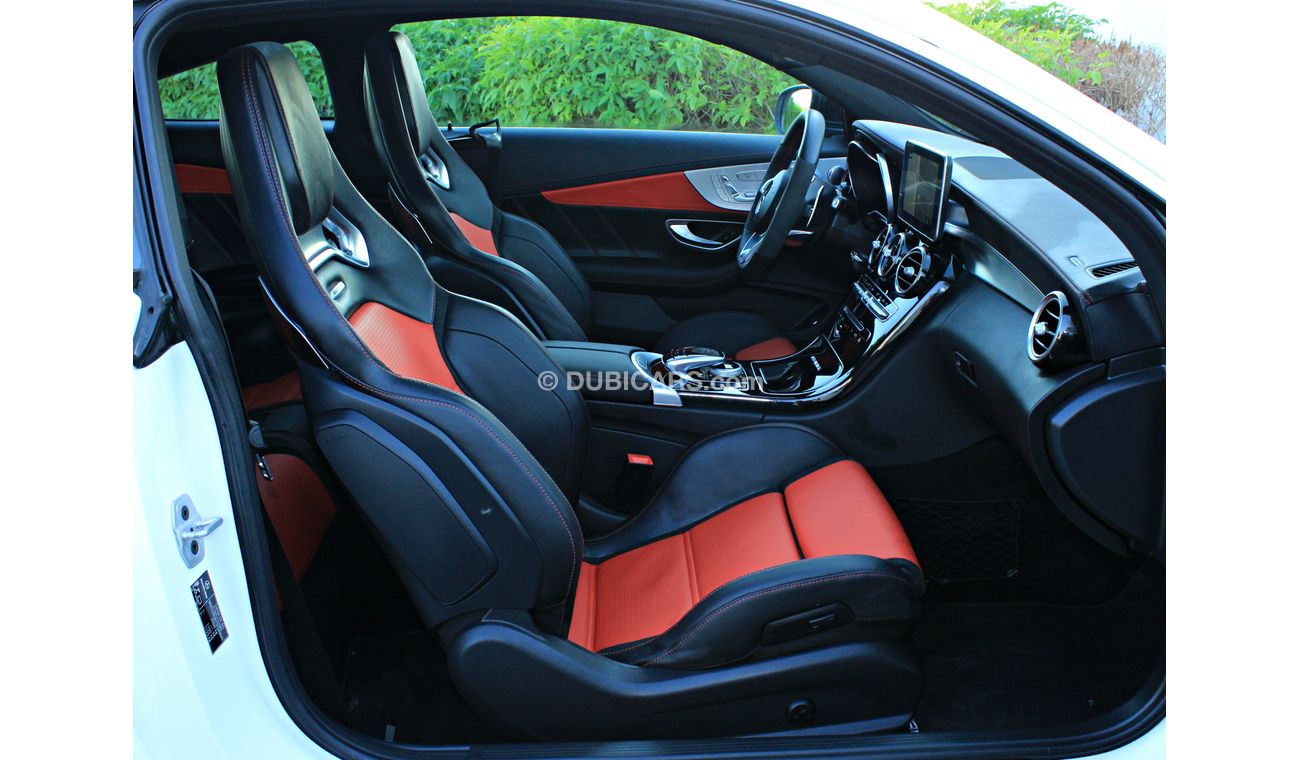 Mercedes-Benz C 63 Coupe AMG C63S - TOP OF THE RANGE - 2 YEARS INTERNATIONAL WARRANTY