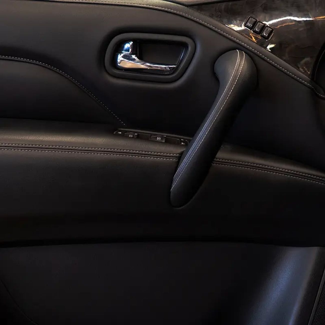 إنفينيتي QX80 Sensory ProActive 8 5.6L