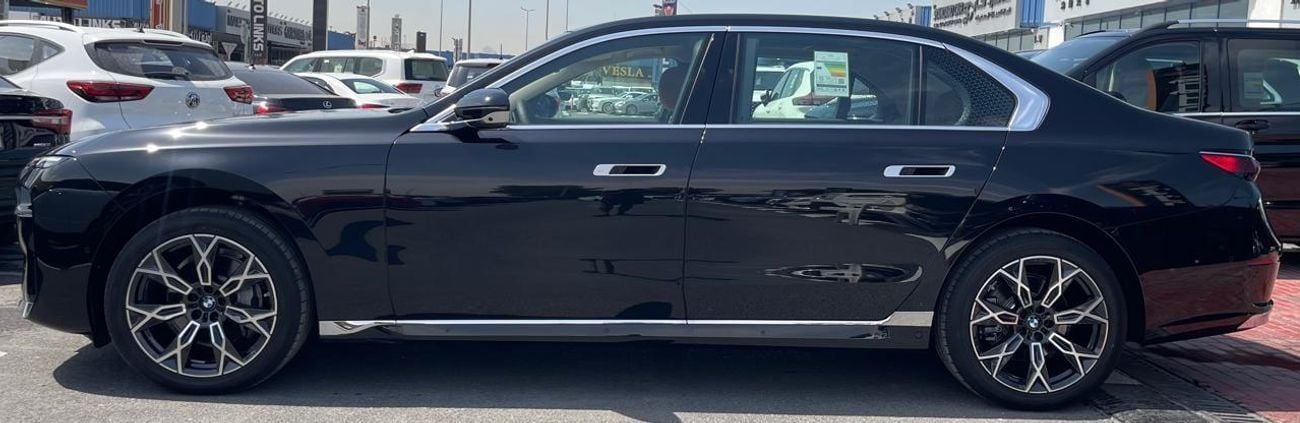 بي أم دبليو 735i EXCELLENCE i Under Warranty & Service 2026 GCC