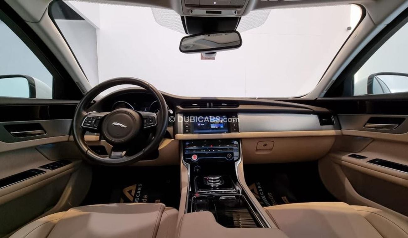 Jaguar XF 2016 Jaguar XF 25t, Warranty, Full Service History, GCC