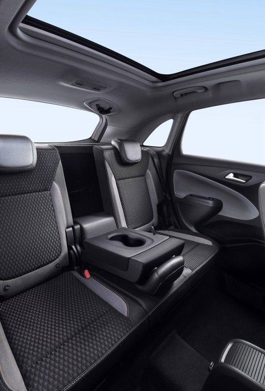 أوبل كروس لاند X interior - Seats