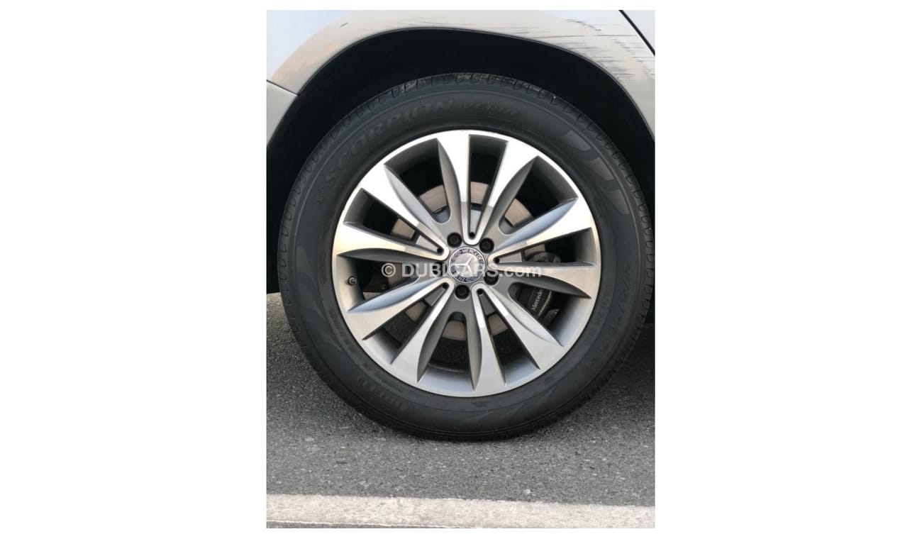 Mercedes-Benz GL 500 Std MERCEDES BENZ GL500 MODEL 2014GCC CAR PERFECT CONDITION ORIGINAL PAINT 2KEYS ONE OWNER FULL OPTI