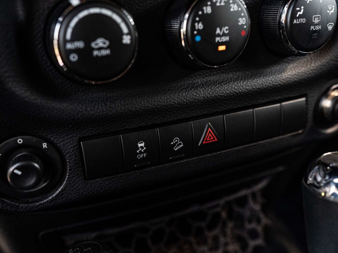 Jeep Wrangler Sport 3.6L A/T (5 Seater)