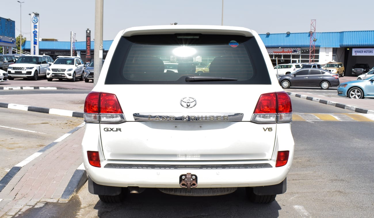 تويوتا لاند كروزر GXR V6