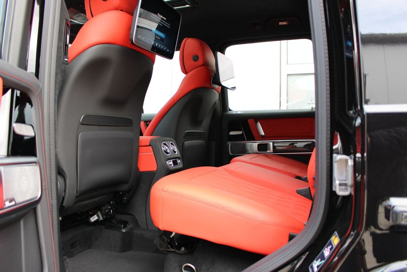 مرسيدس بنز G 63 AMG ميرسيدس بنز 4.0 لتر - 8 سلندر