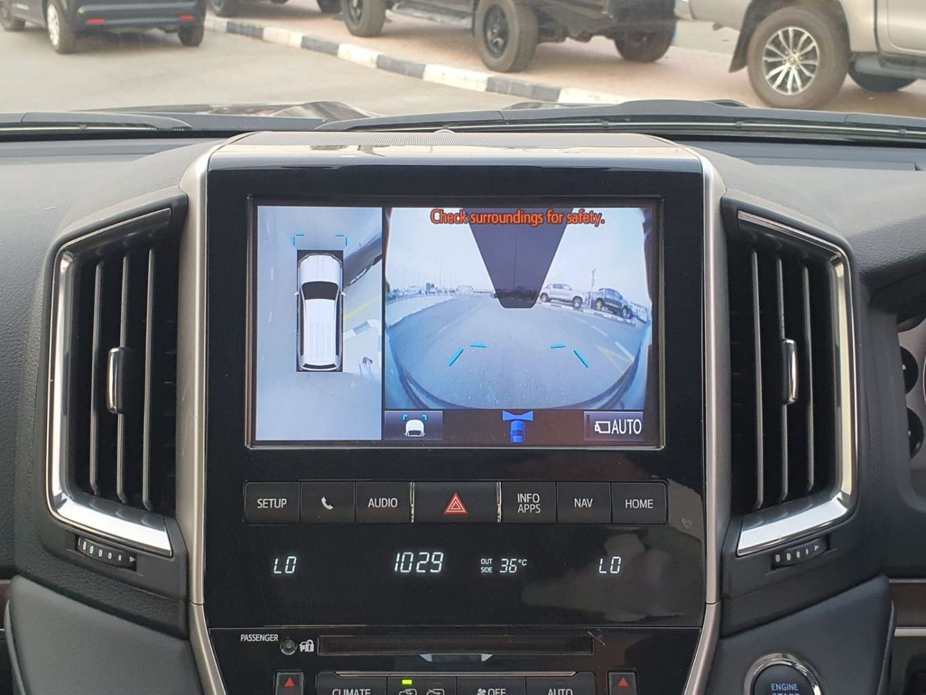 تويوتا لاند كروزر DIESEL SAHARA 4.5 LITER ,2019 MODEL ,GREY COLOR ,RIGHT HAND DRIVE