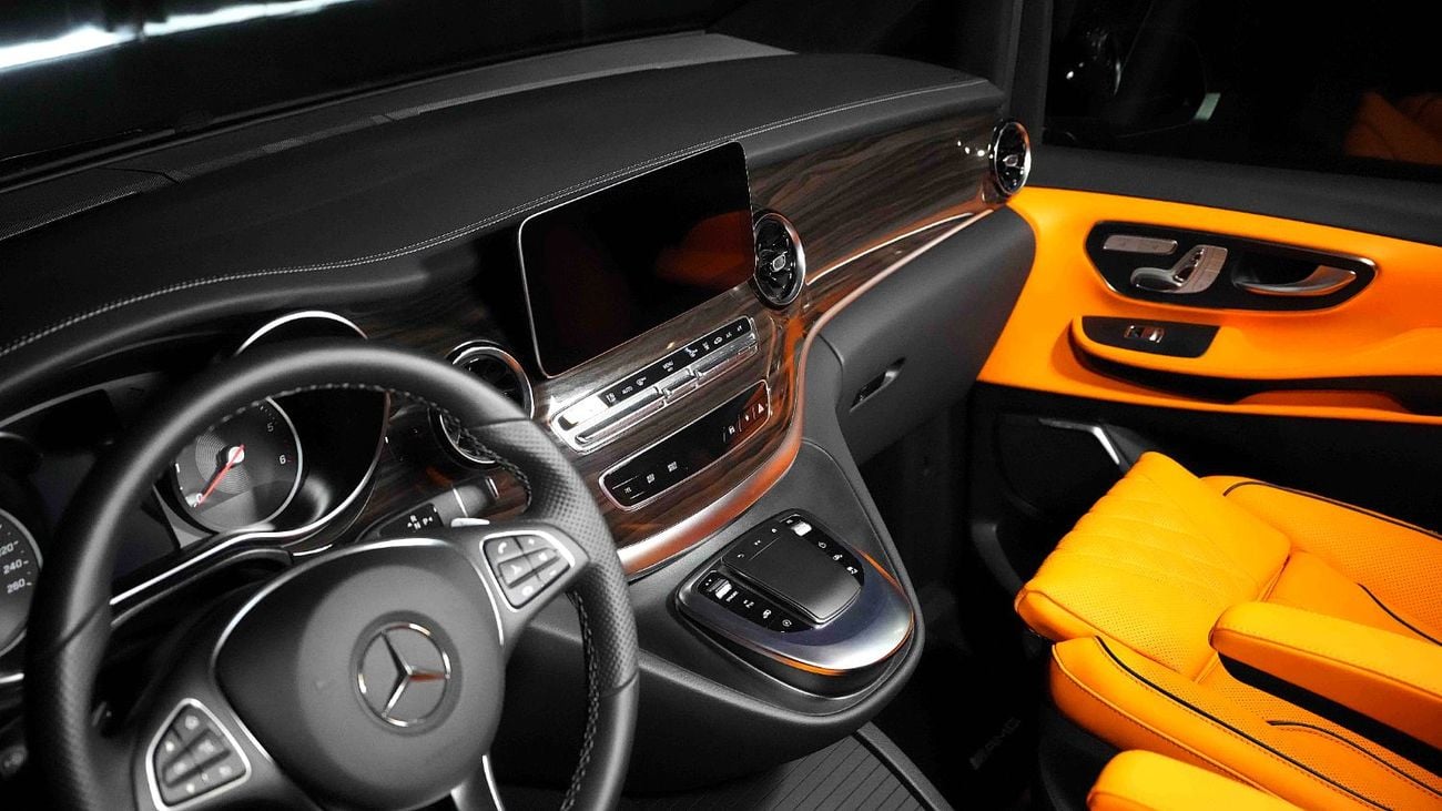 مرسيدس بنز V 250 | NEGOTIABLE PRICE | V CLASS LONG WHEELBASE | MAYBACH KIT | IMMACULATE CONDITION