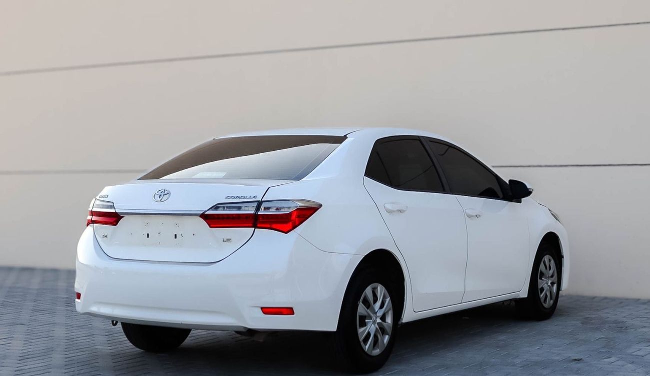 تويوتا كورولا سيارة تويوتا كورولا SE (E170) موديل 2017، سيدان بأربعة أبواب، محرك بنزين سعة 1.6 لتر، ناقل حركة أوتو