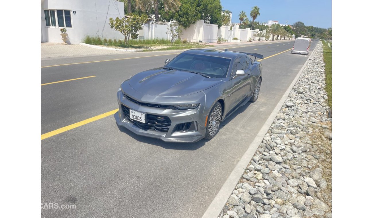 Chevrolet Camaro RS V4