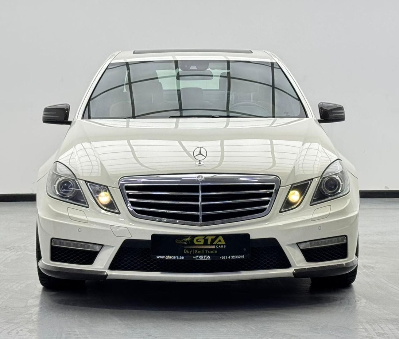 مرسيدس بنز E 63 AMG 2011 Mercedes Benz E63 AMG, 3 Years Mercedes Service Pack, Full Mercedes Service History, GCC