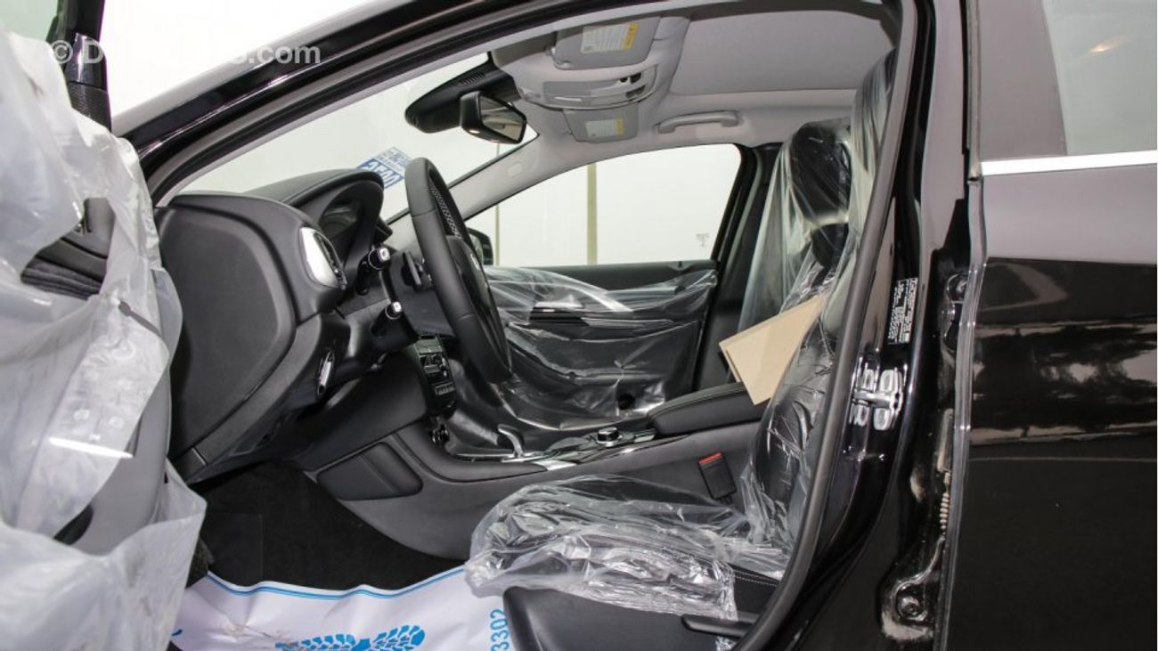 Infiniti Q30 1.6T Premium - GCC Specs - Zero KM