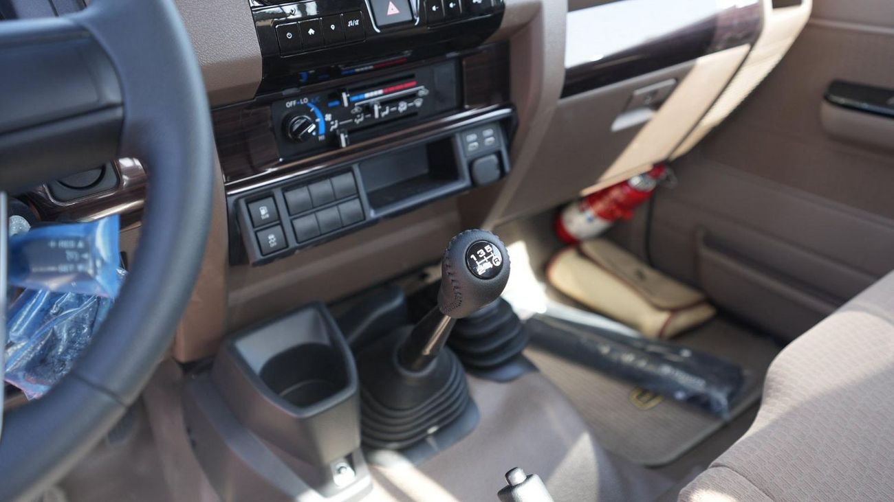 Toyota Land Cruiser Pick Up TOYOTA LAND CRUISER 79 SINGLE CAB PICKUP  PETROL 4.0L V6 4WD MT MODEL 2025 WINCH  DIFF-LOCK