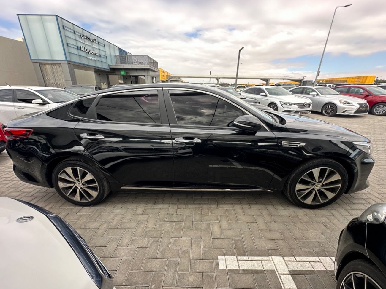 Kia Optima LX خاليه من الحوادث تقبل تصدير