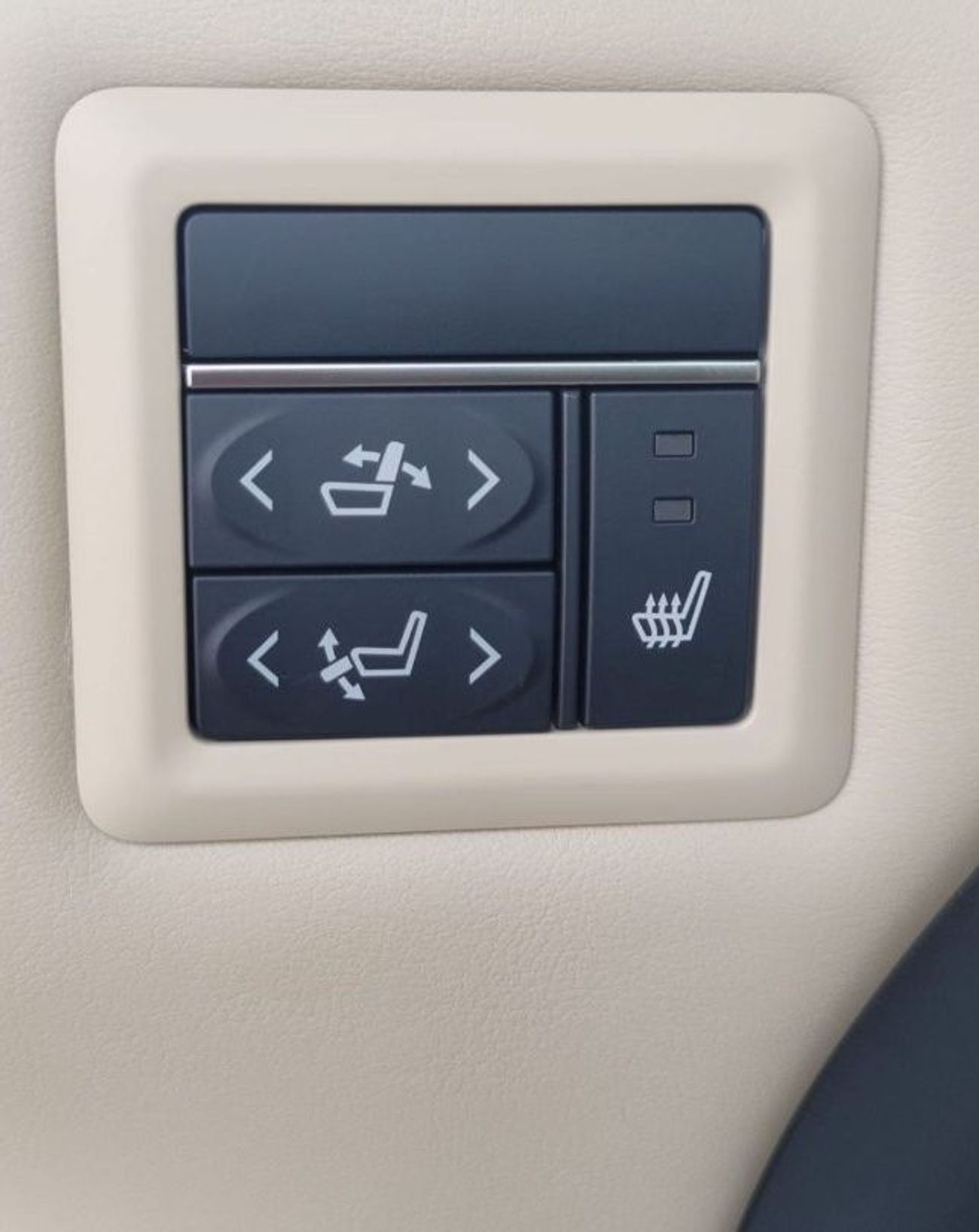 Toyota Granvia PREMIUM 3.5L PETROL 2023